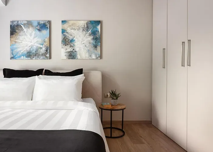Glyfada Aurora Elegant Apartment